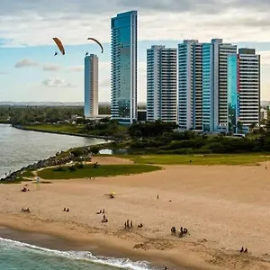 https://21-andar-flat-beira-mar-na-ilha-do-amor.portodegalinhashotels.com